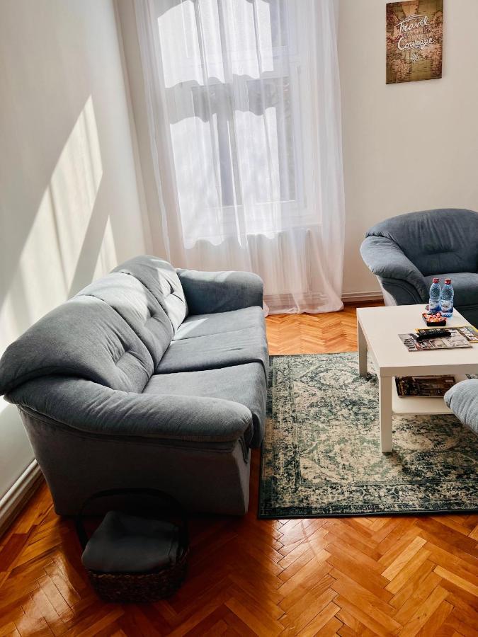 Apartment Friends Central Nagyvárad Kültér fotó